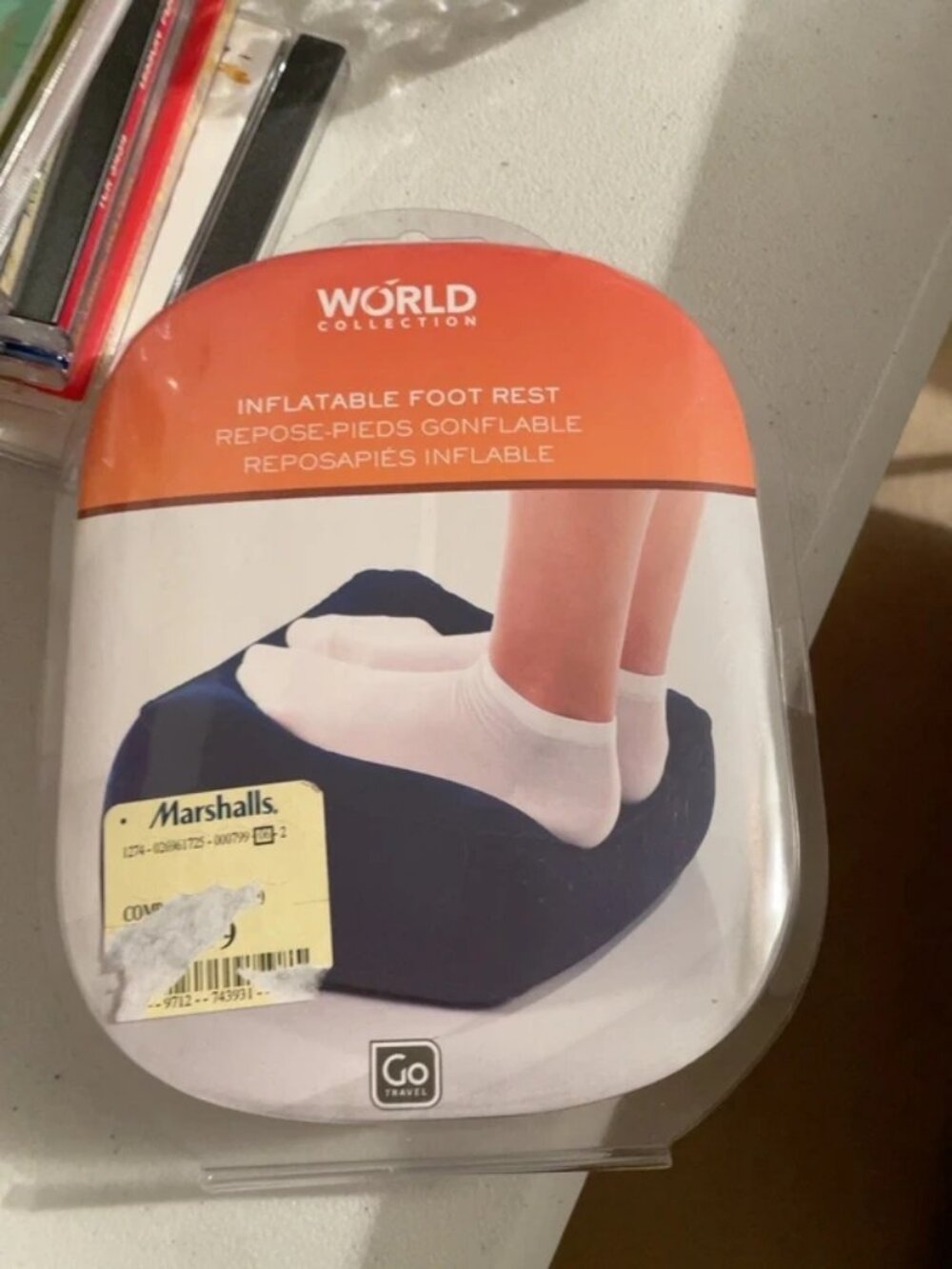 Go Travel World Collection Inflatable Footrest New In Packaging - Picture 1 of 2